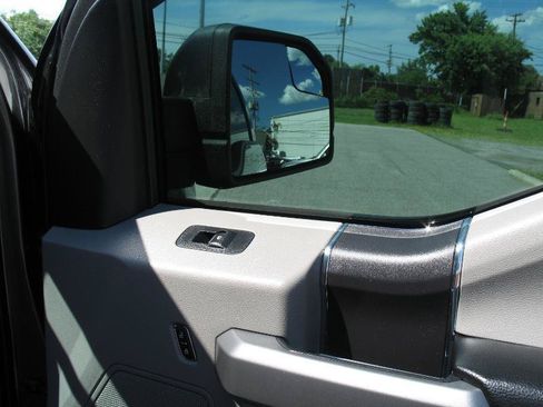 Used 2016 Ford F150 XLT w/ Equipment Group 301A Mid AWD/4WD image 51