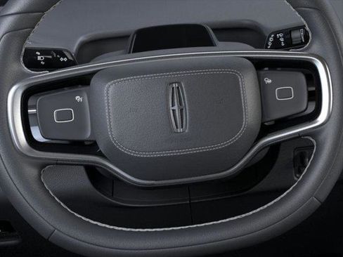 New 2025 Lincoln Navigator L Reserve w/ Jet Appearance Package image 12