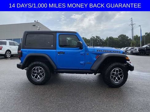 Used 2024 Jeep Wrangler Rubicon w/ Technology Group AWD/4WD image 2