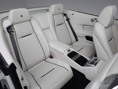 Certified 2018 Rolls-Royce Dawn image 41