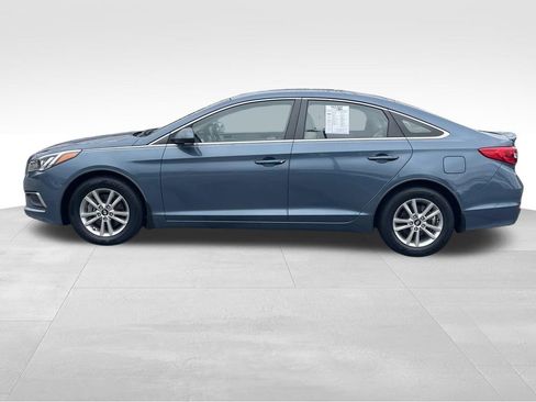 Used 2017 Hyundai Sonata SE image 7