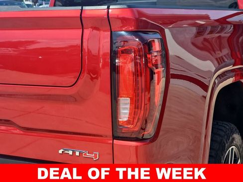 Used 2025 GMC Sierra 1500 AT4 w/ AT4 Premium Package AWD/4WD image 40