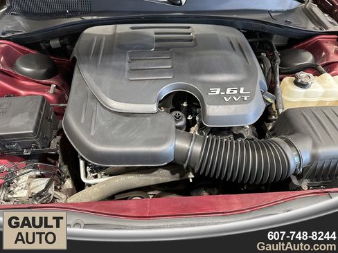 Used 2018 Chrysler 300 Limited w/ Safetytec Plus Group AWD/4WD image 21