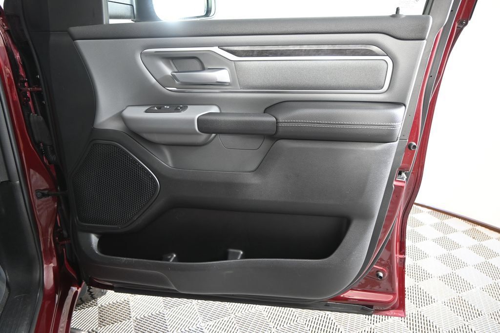 Used 2021 RAM 1500 Big Horn AWD/4WD image 13