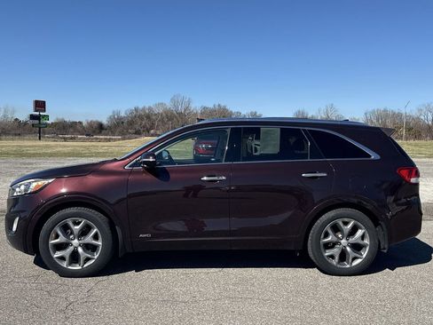 Used 2016 Kia Sorento SX image 5
