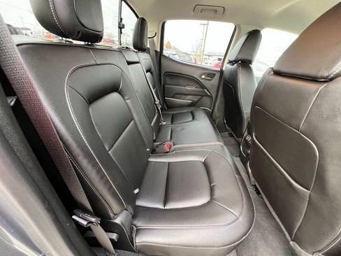 Used 2022 Chevrolet Colorado LT w/ Luxury Package image 25