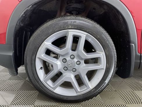 Used 2025 Honda Passport EX-L image 16