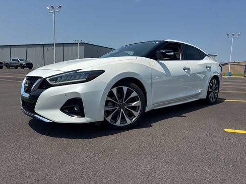 Used 2023 Nissan Maxima Platinum w/ Sport Mat Group FWD image 1