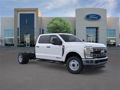 New 2026 Ford F350 XL w/ XL Chrome Package image 7