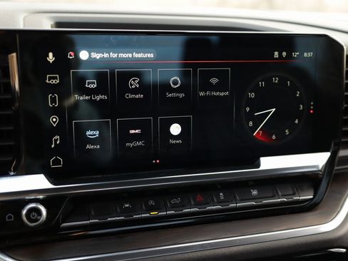 Used 2025 GMC Sierra 1500 SLT image 15