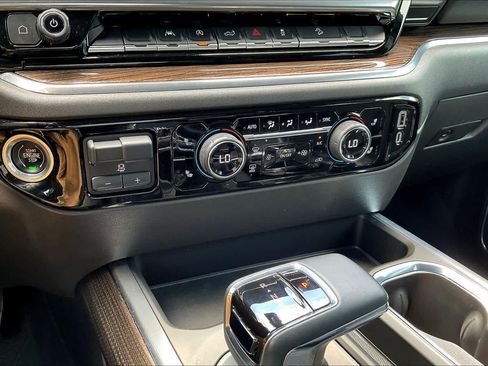 Used 2023 Chevrolet Silverado 1500 RST AWD/4WD image 33
