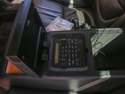 Used 2006 Jaguar XJ Vanden Plas Super V8 Portfolio image 25