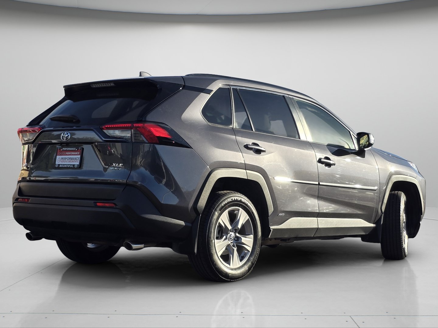 Used 2025 Toyota RAV4 XLE AWD/4WD image 21
