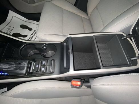 Used 2021 Hyundai Tucson Value FWD image 20