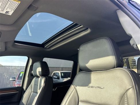 Used 2024 GMC Sierra 1500 Denali w/ Denali Reserve Package image 18