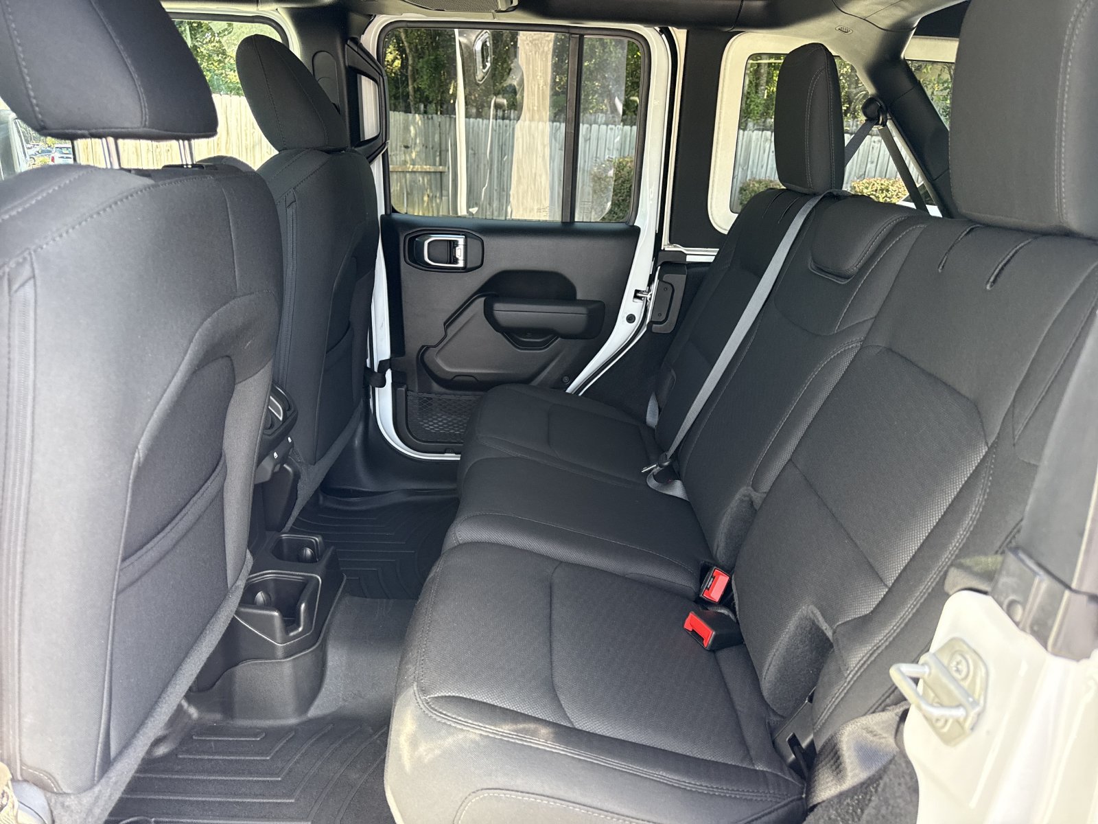 Used 2022 Jeep Wrangler Unlimited Sport AWD/4WD image 10