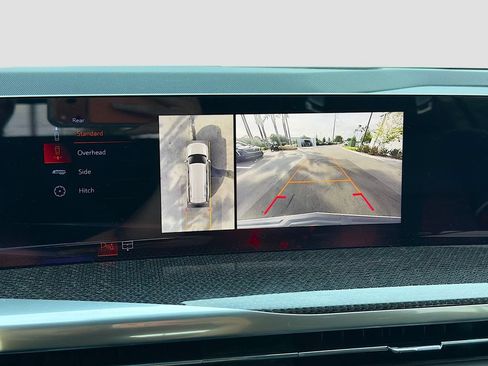 Certified 2025 Cadillac Escalade ESV V AWD/4WD image 36