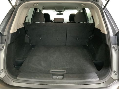 Used 2023 Nissan Rogue S AWD/4WD image 9
