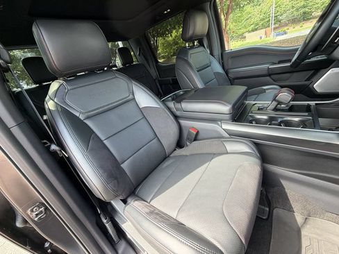 Used 2025 Ford F150 Raptor AWD/4WD image 31