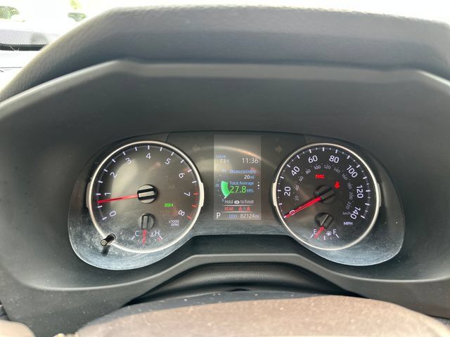 Used 2019 Toyota RAV4 XLE w/ Convenience Package AWD/4WD image 14