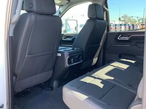New 2026 GMC Sierra 2500 SLT w/ SLT Convenience Package AWD/4WD image 13
