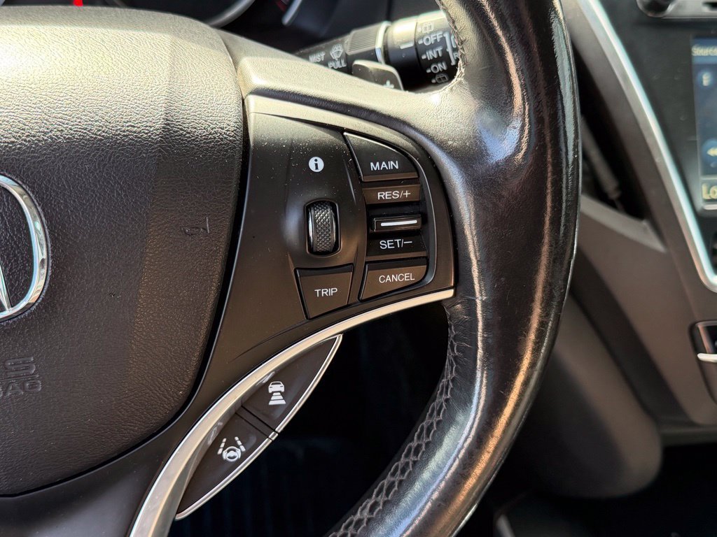 Used 2018 Acura MDX FWD image 15
