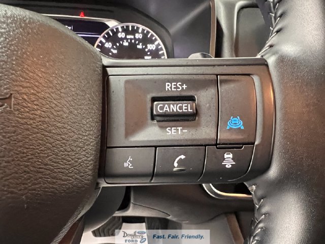 Used 2025 Nissan Rogue SV AWD/4WD image 44