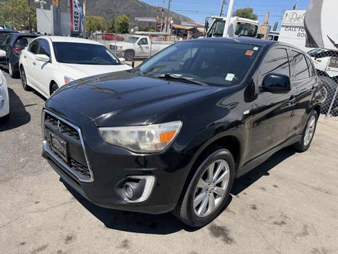 Used 2015 Mitsubishi Outlander Sport SE AWD/4WD image 2