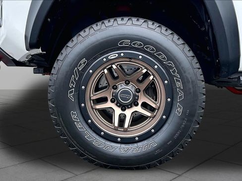 Used 2016 Toyota Tacoma SR w/ SR Convenience Package RWD image 10