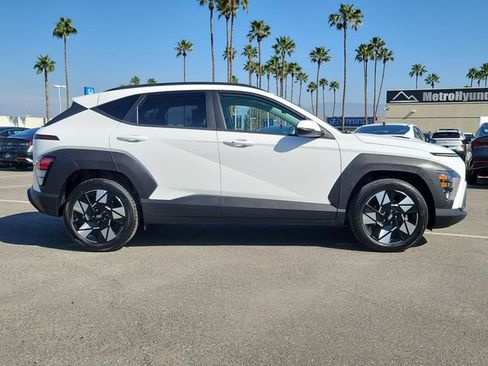 Used 2025 Hyundai Kona SEL FWD image 32