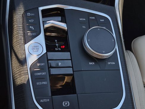 Certified 2025 BMW 230i Coupe w/ Convenience Package image 14