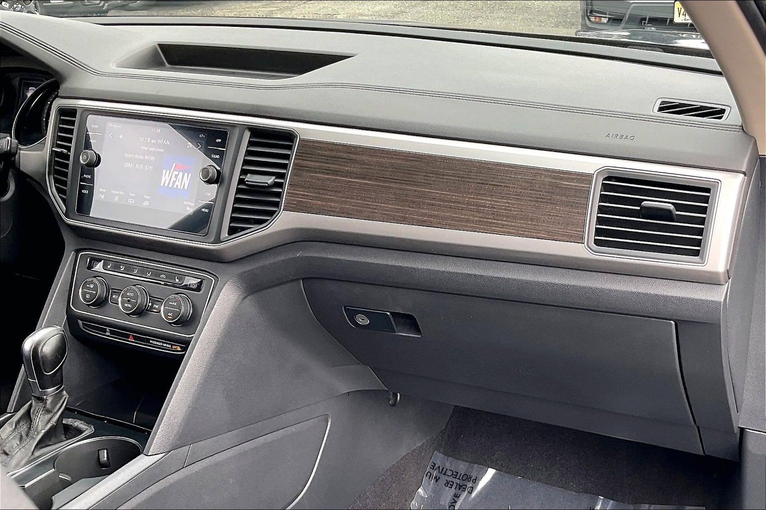 Used 2019 Volkswagen Atlas SE w/ Panoramic Sunroof Package AWD/4WD image 19
