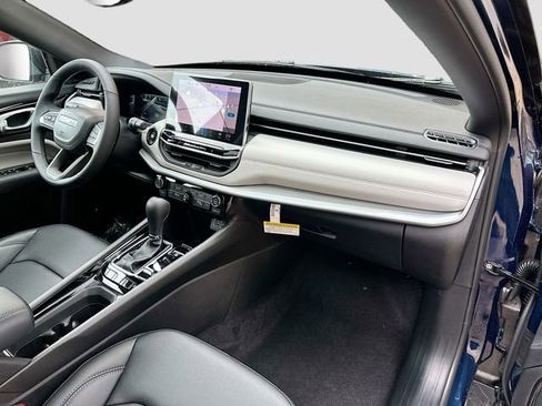 New 2026 Jeep Compass Limited w/ Sun, Sound & Navigation Group AWD/4WD image 31