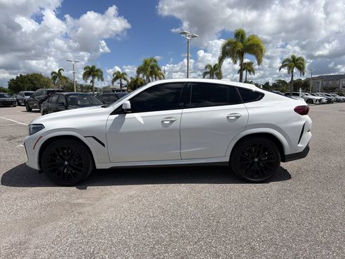 Used 2022 BMW X6 xDrive40i w/ Executive Package AWD/4WD image 7