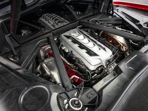 Used 2024 Chevrolet Corvette Stingray Premium Cpe w/ Z51 Performance Package RWD image 40