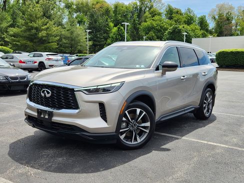 Certified 2025 INFINITI QX60 Luxe AWD/4WD image 1