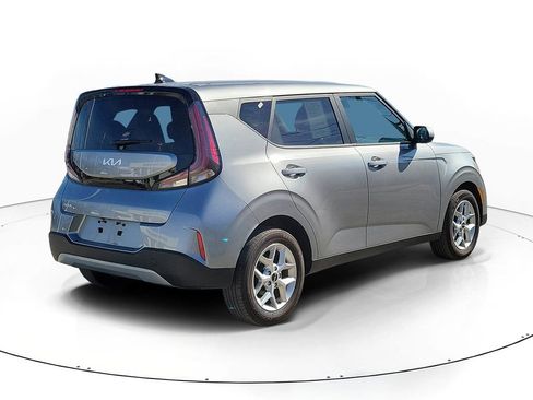 Used 2024 Kia Soul LX w/ Option Group 015 image 4