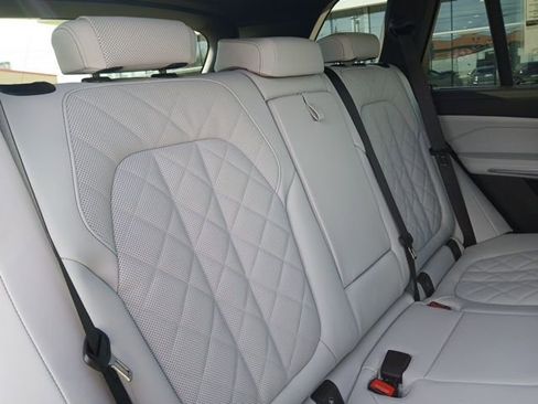 New 2026 BMW X5 sDrive40i w/ M Sport Package RWD image 12