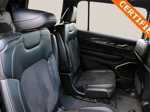 Used 2022 Jeep Grand Cherokee L Laredo image 18