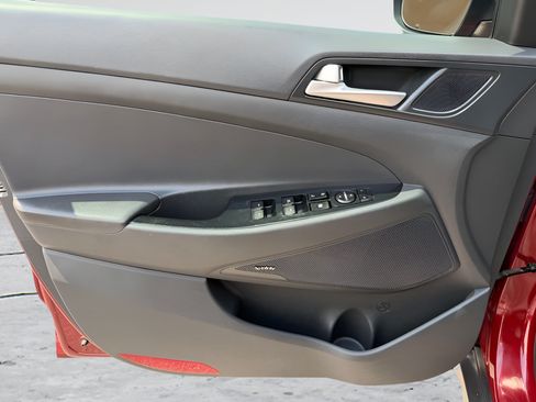 Used 2019 Hyundai Tucson Sport FWD image 39