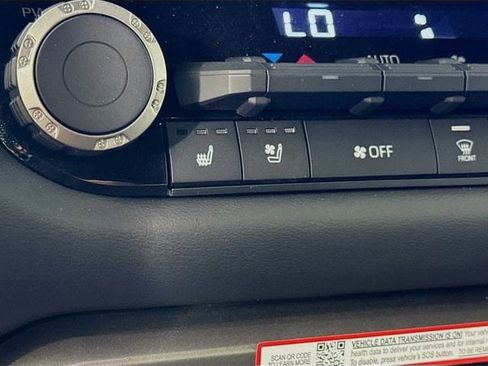 New 2026 Toyota Tundra Platinum AWD/4WD image 19