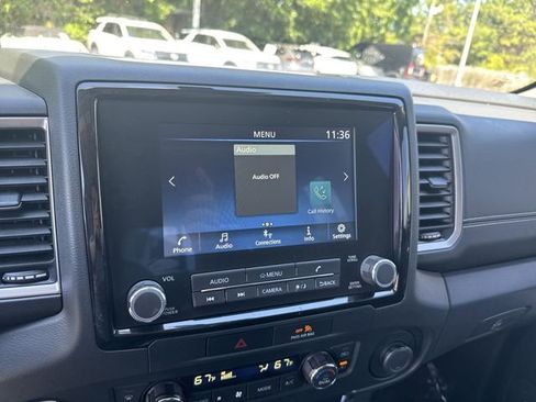 Used 2022 Nissan Frontier SV w/ SV Premium Package AWD/4WD image 20