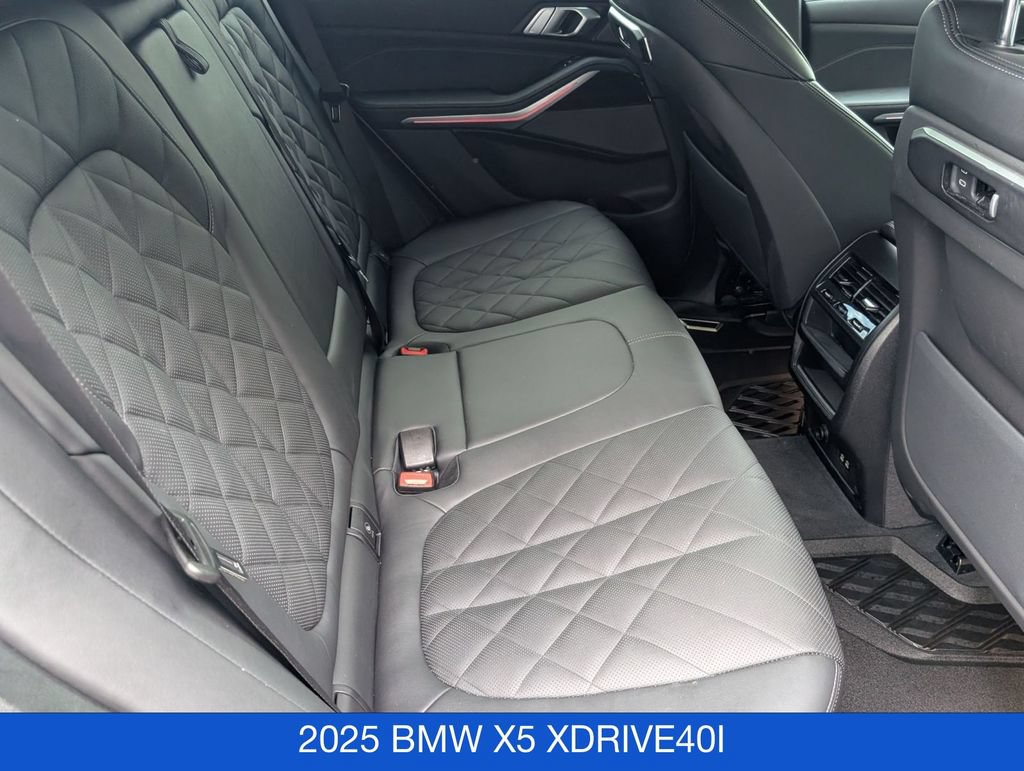 Used 2025 BMW X5 xDrive40i w/ Premium Package AWD/4WD image 31