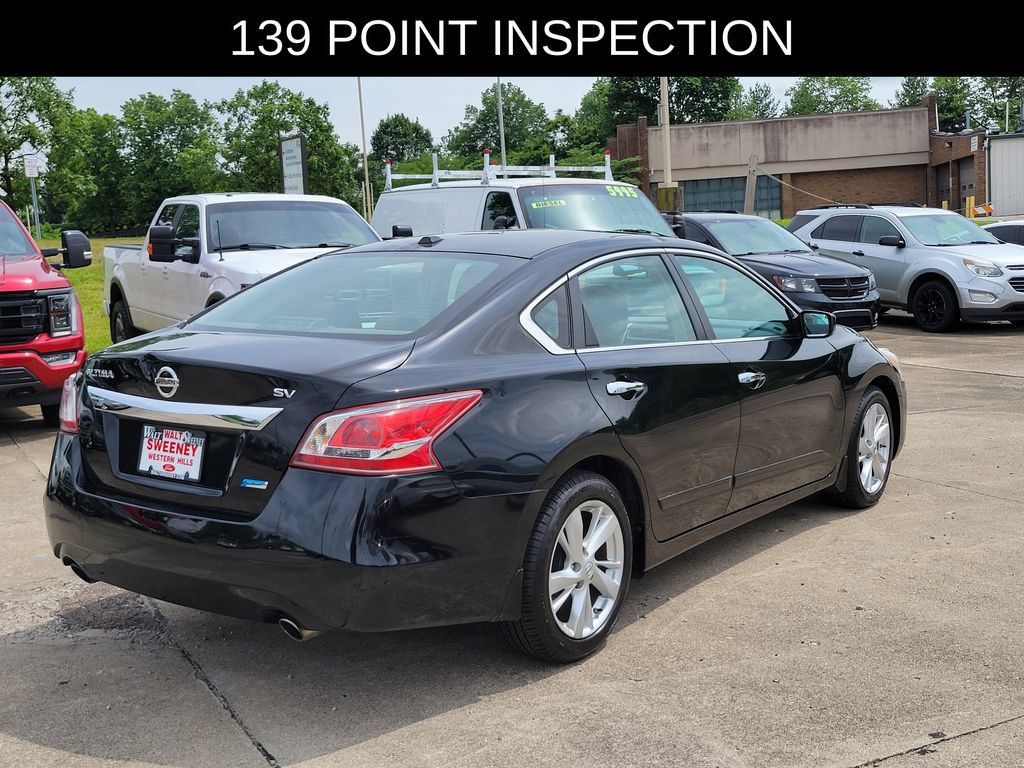Used 2013 Nissan Altima 2.5 SV FWD image 4
