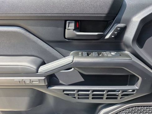 Certified 2025 Toyota 4Runner TRD Off-Road Premium w/ Tow Technology Package AWD/4WD image 19