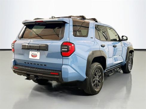 Used 2025 Toyota 4Runner SR5 image 4