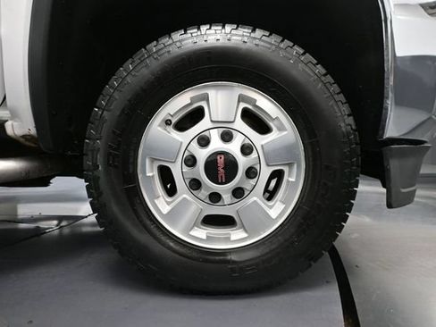 Used 2015 GMC Sierra 2500 4x4 Crew Cab image 15