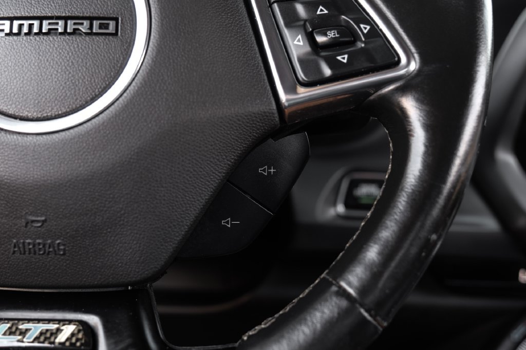Used 2023 Chevrolet Camaro LT w/ Technology Package RWD image 16