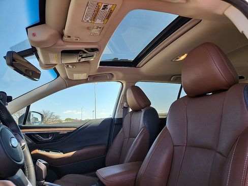 Used 2022 Subaru Outback Touring image 7