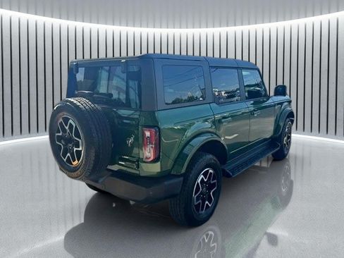 Used 2025 Ford Bronco Outer Banks AWD/4WD image 8